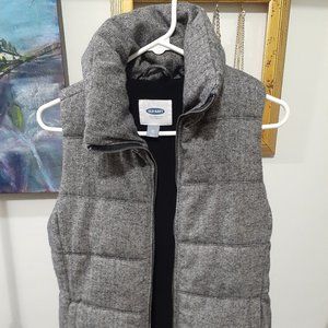 Old Navy Puffer Vest